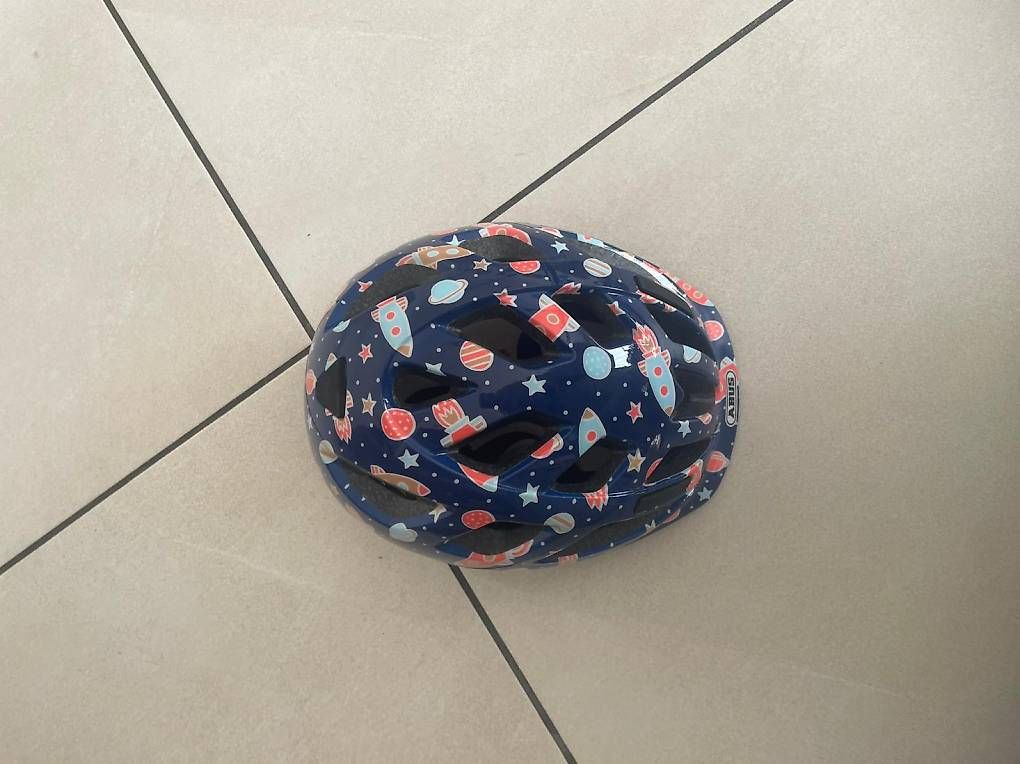 Helme: Casque pour vélo, fille 10 ans  – Gebraucht aus Genève von Chek_ka 2