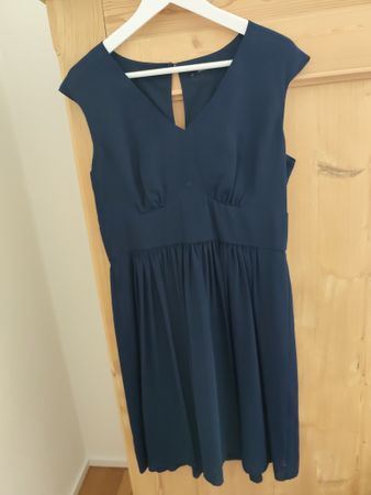 Kleid Swing Grösse 42