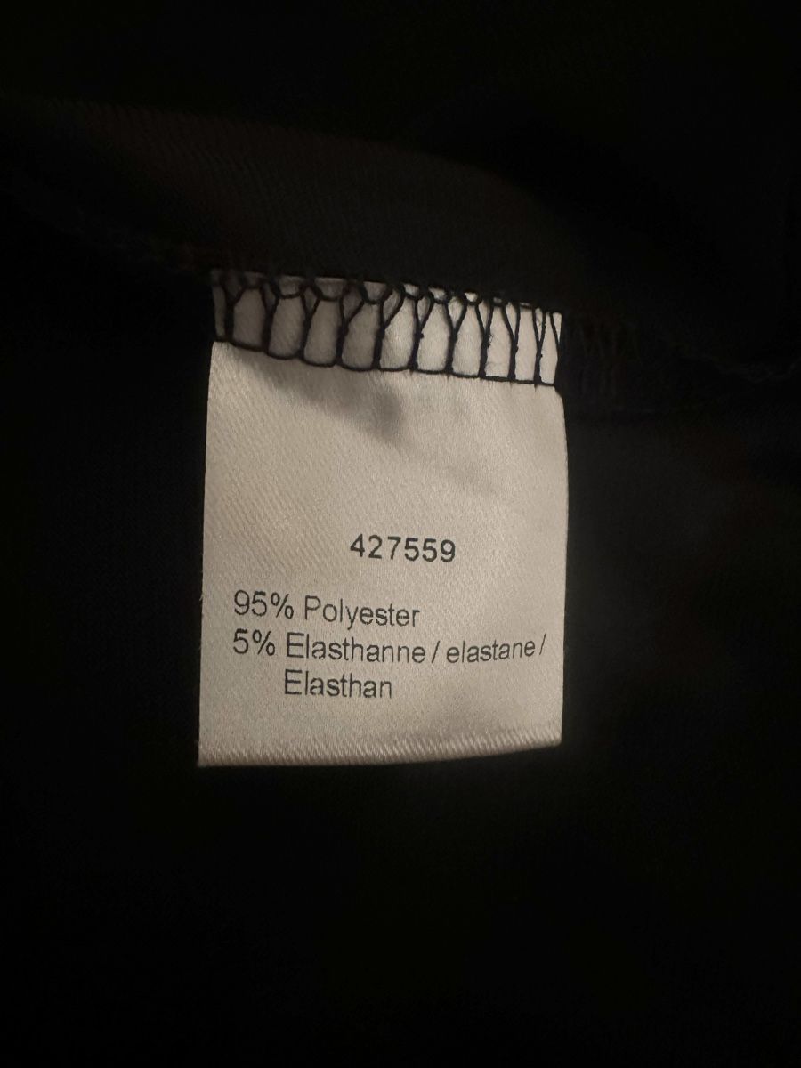 Top: Top KAYS schwarz mit Spitzendetails Gr. L – Usato da Emmenbrücke venduto da little.treasures 4