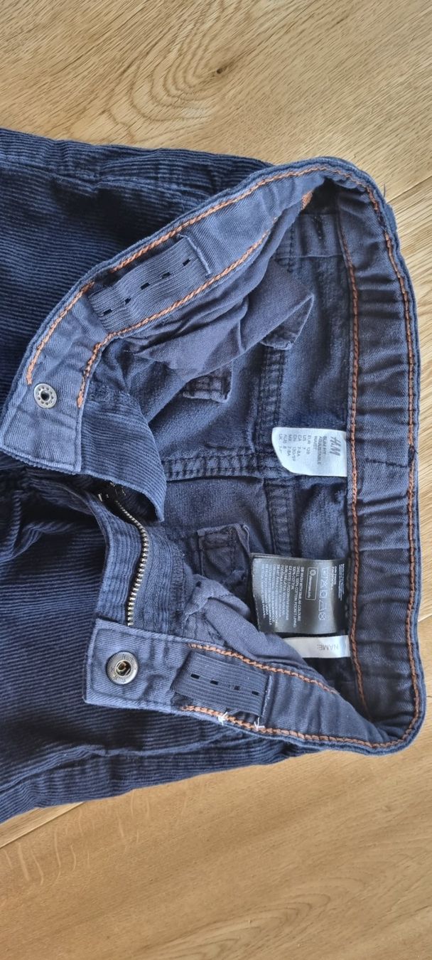 H&M Pantaloni: H&M Hose Jung Gr.128 – Usato da Eglisau venduto da naminaso 2