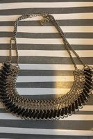 Collier ras le cou 