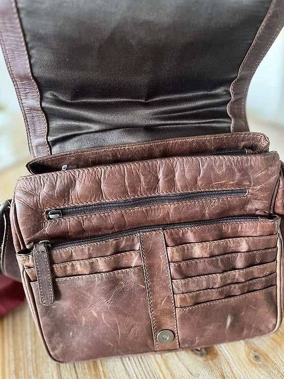 Taschen für Damen: Handtasche – Gebraucht aus Würenlos von YaLu99 1