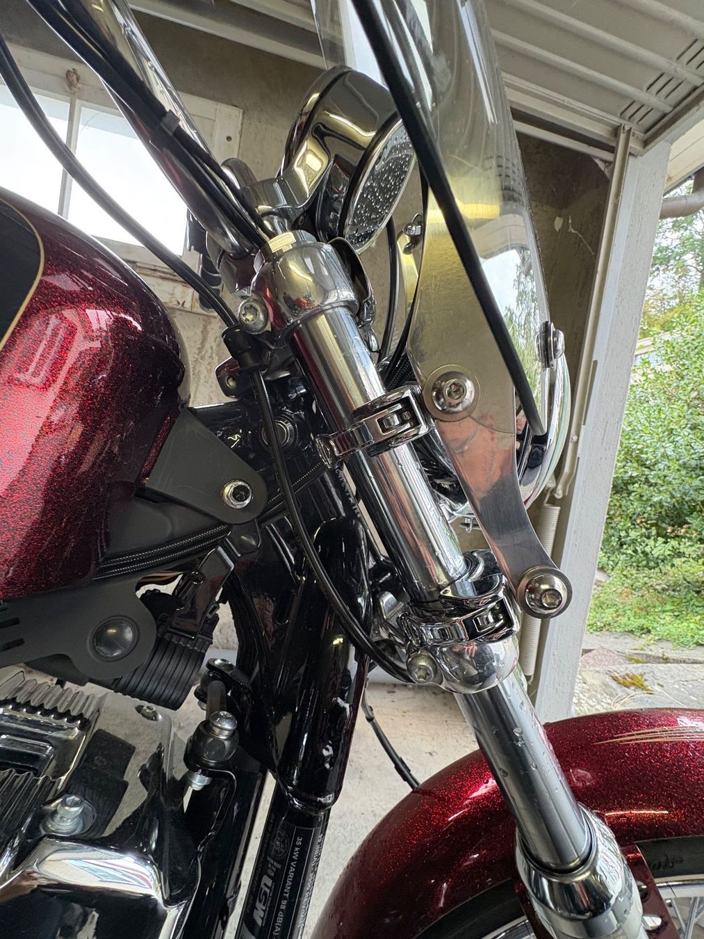 Chopper: Harley Davidson Windschutzscheibe abnehmbar Quick-Release – Gebraucht aus Nussbaumen AG von Mustang66 3