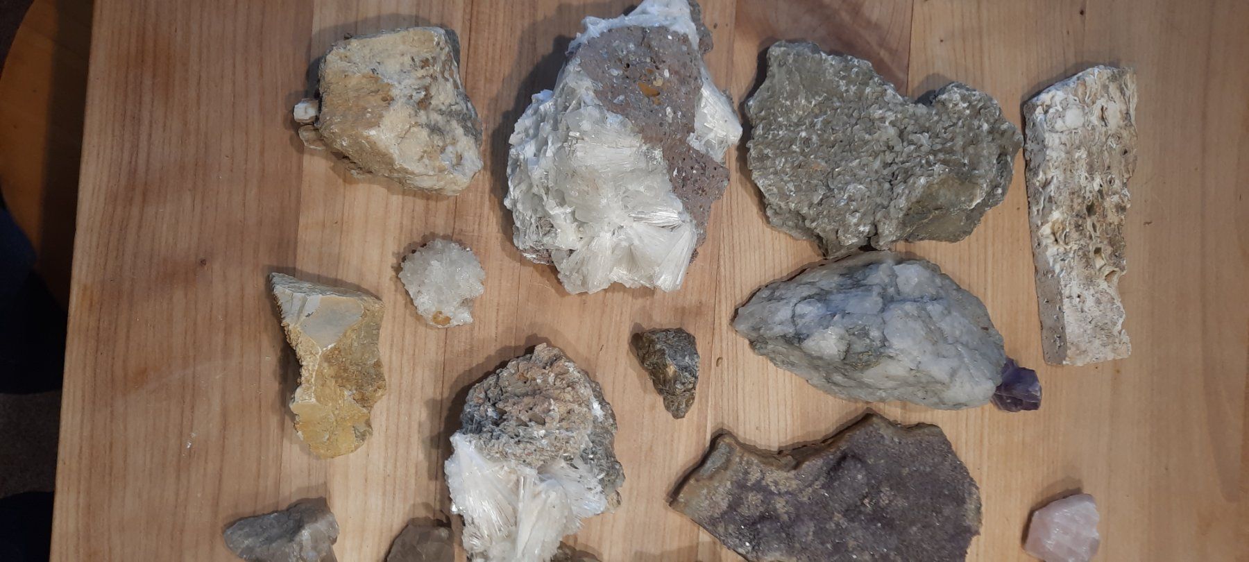 Minerali & Pietre curative: Kristalle, Mineralien – Usato da Birrwil venduto da cha_9qkr