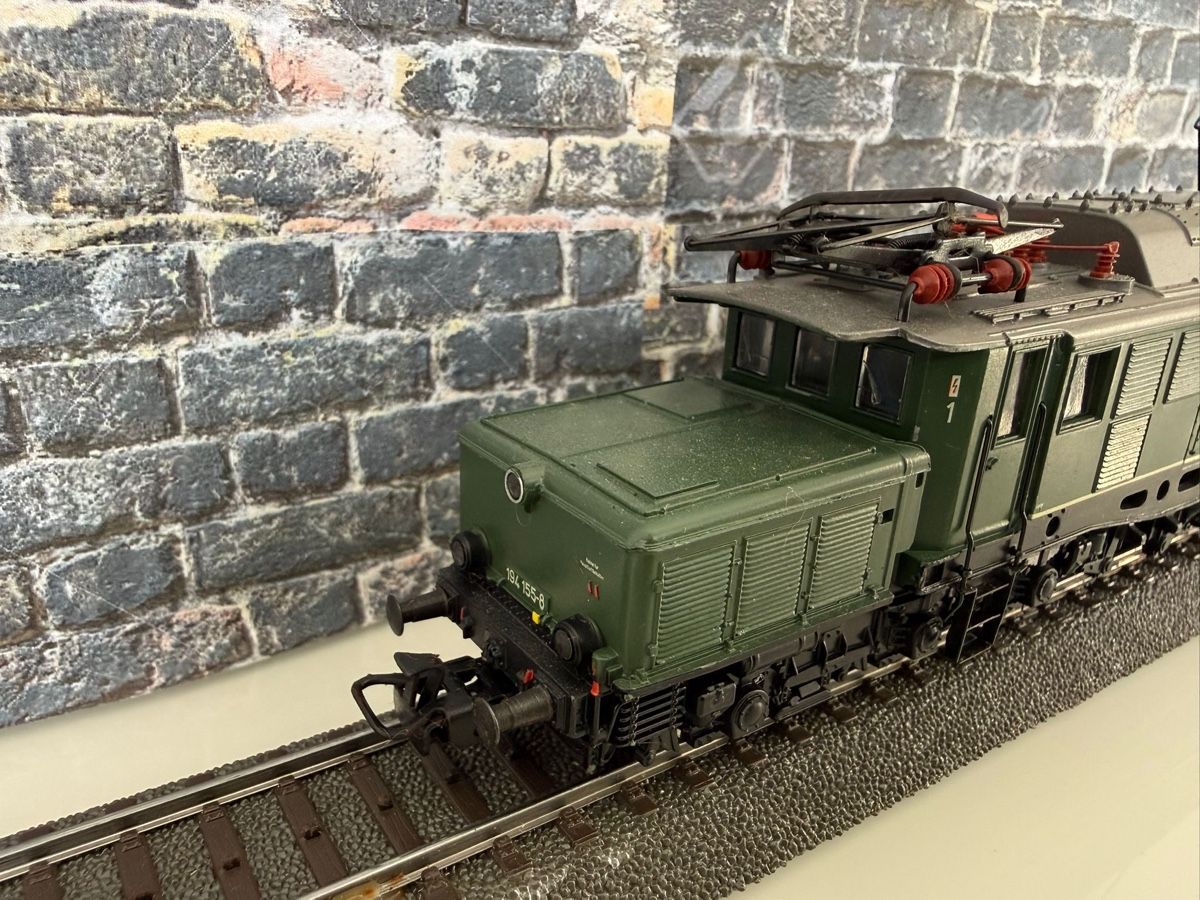 Märklin Modellini di ferrovie: Märklin 3300 – Difettoso da Altdorf UR venduto da modellbau-widmer 7