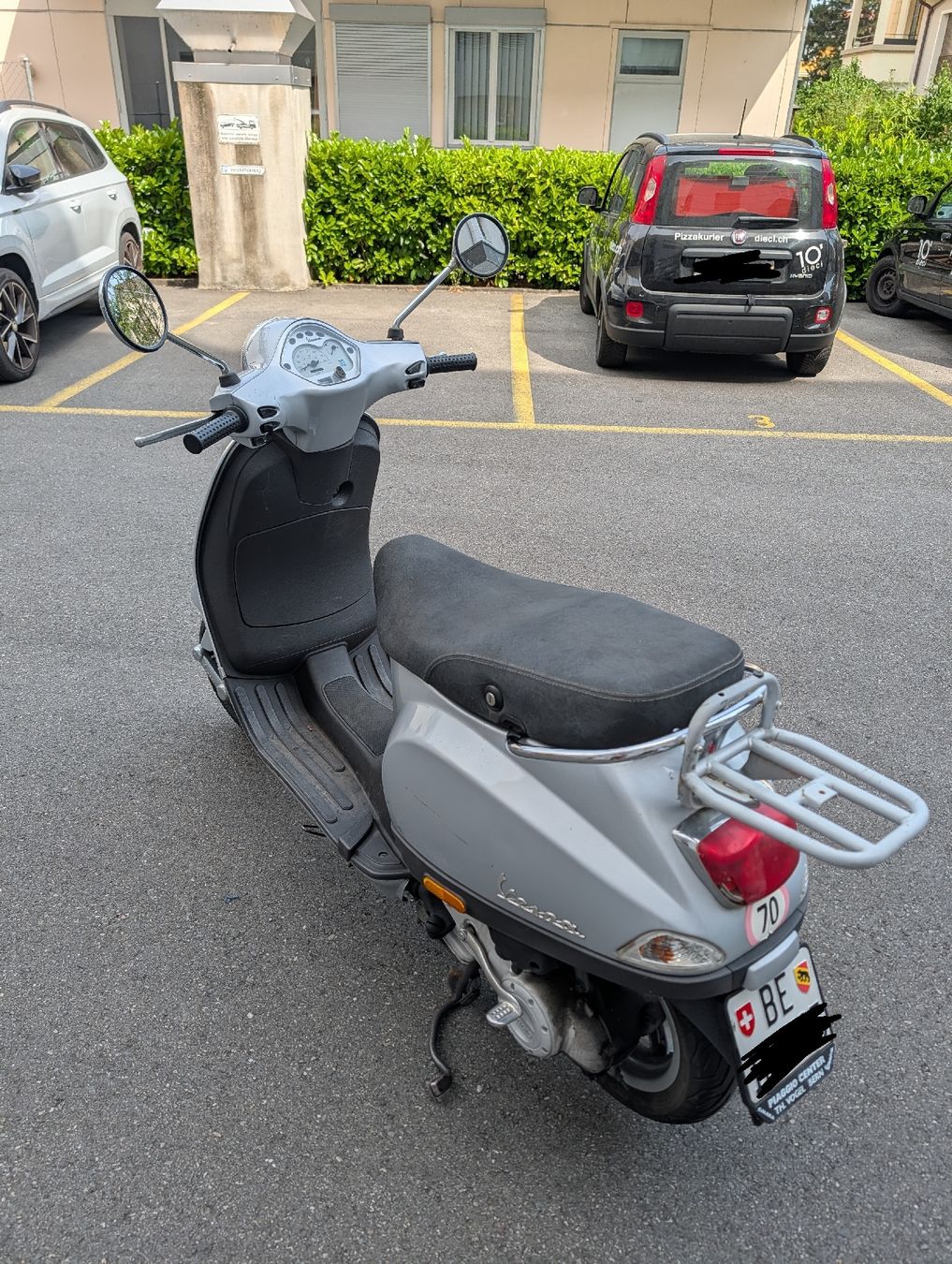 Piaggio Strasse: Vespa LX 50 4T Roller silber – Gebraucht aus Bern von falu96 1