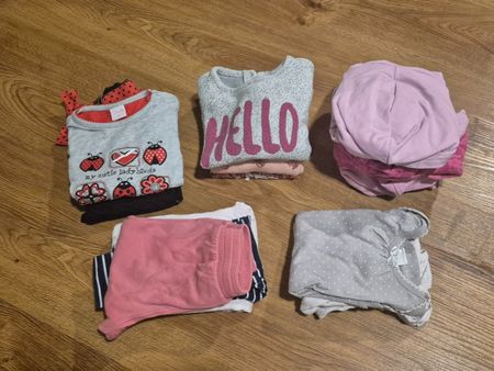 Kleiderpaket Mädchen Grösse 80