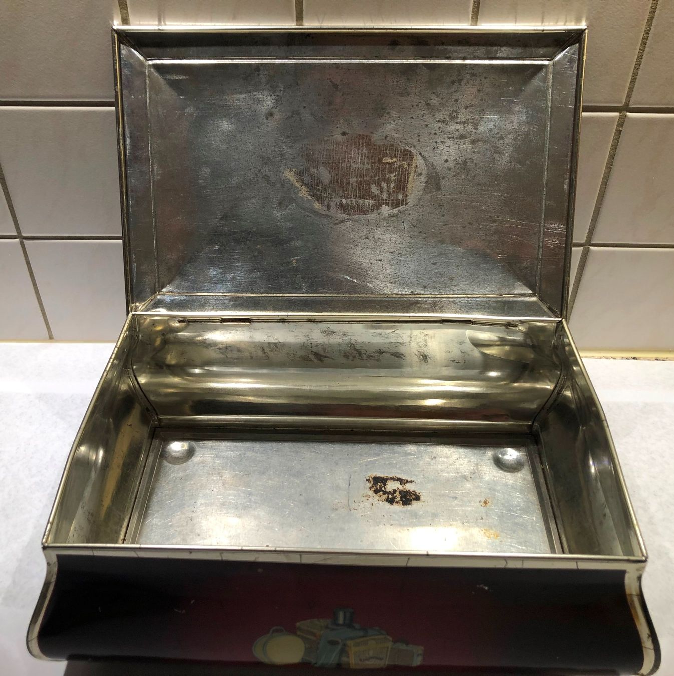 Barattoli: Ältere Weissblechdose mit Postkutschenmotiv – Usato da Gossau/ZH venduto da amazonas66 2