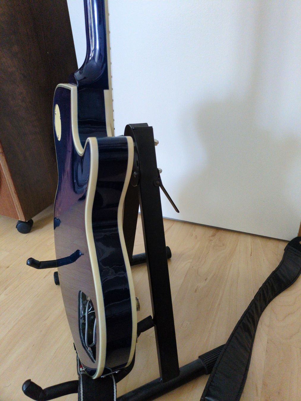 Strumenti musicali: Gitarre linkshänder lefthand – Usato da Lyss venduto da pet_69c5 5