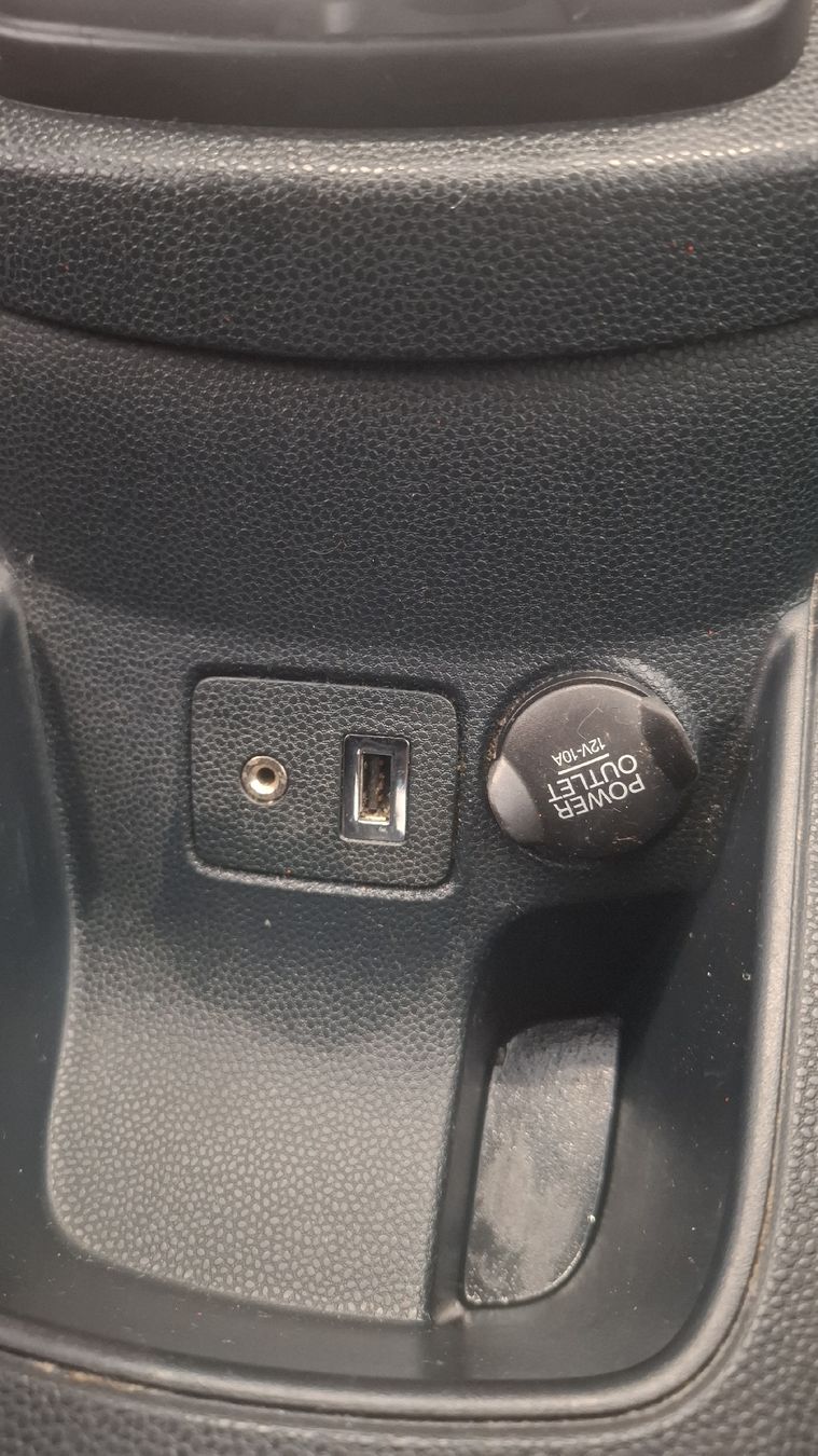 Ford Automobili: Ford Fiesta 1.4  – Usato da Döttingen venduto da GCSCupertino 9