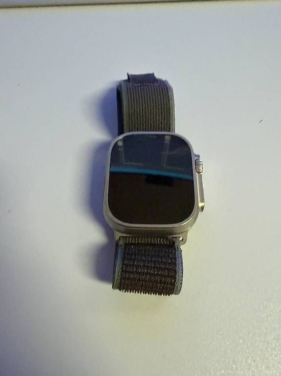 Smartwatch: Apple Ultra Watch Version 1 – D'occasion à Neuenhof par ste_6gmv
