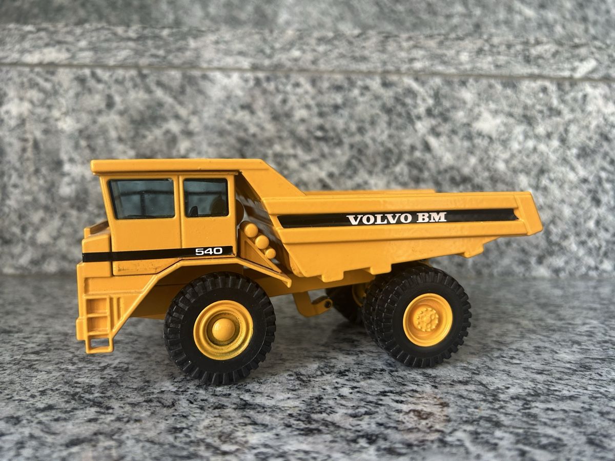 Kit di modellismo & Modellini statici: Volvo BM 540 , 1:50 – Usato da Horw venduto da Tigercat635