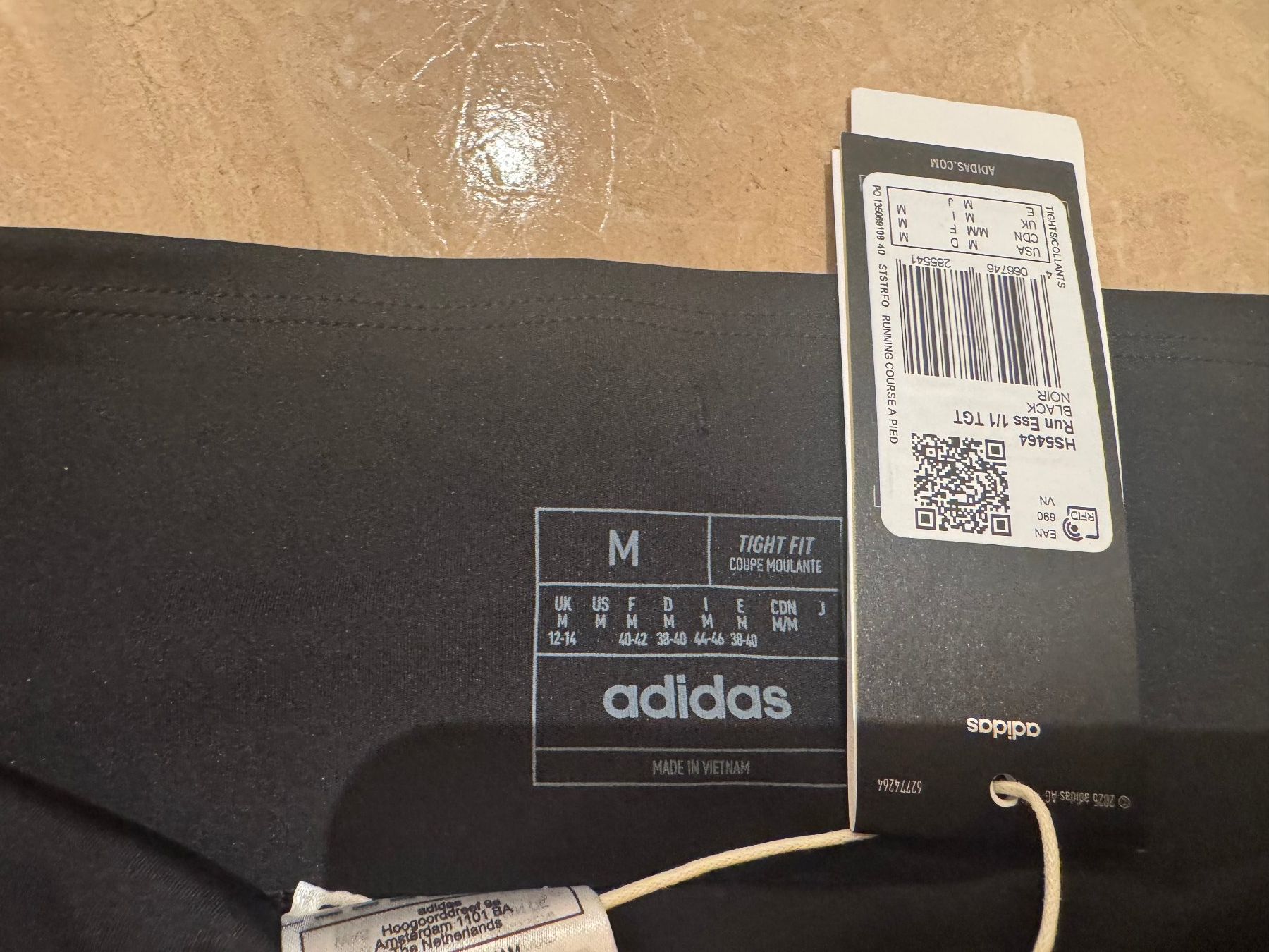 Leggings: Adidas neue Sporthose, M – Neu und originalverpackt aus Klingnau von Markus14 2