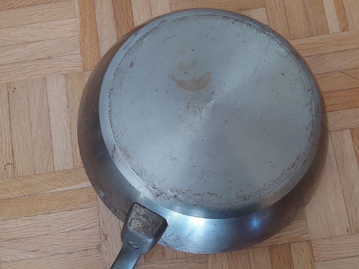 Padelle: Eisenpfanne – Usato da Köniz venduto da scopello12 3