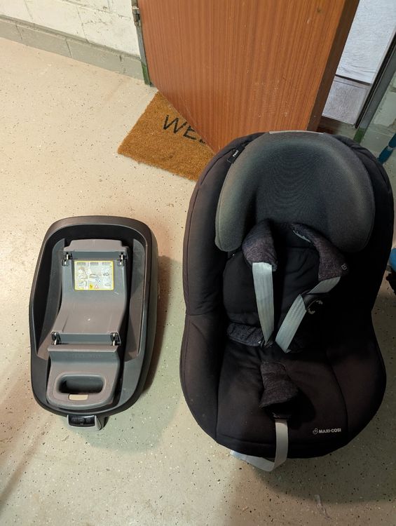 Kindersitz Maxi Cosi Pearl inklusive Station 2