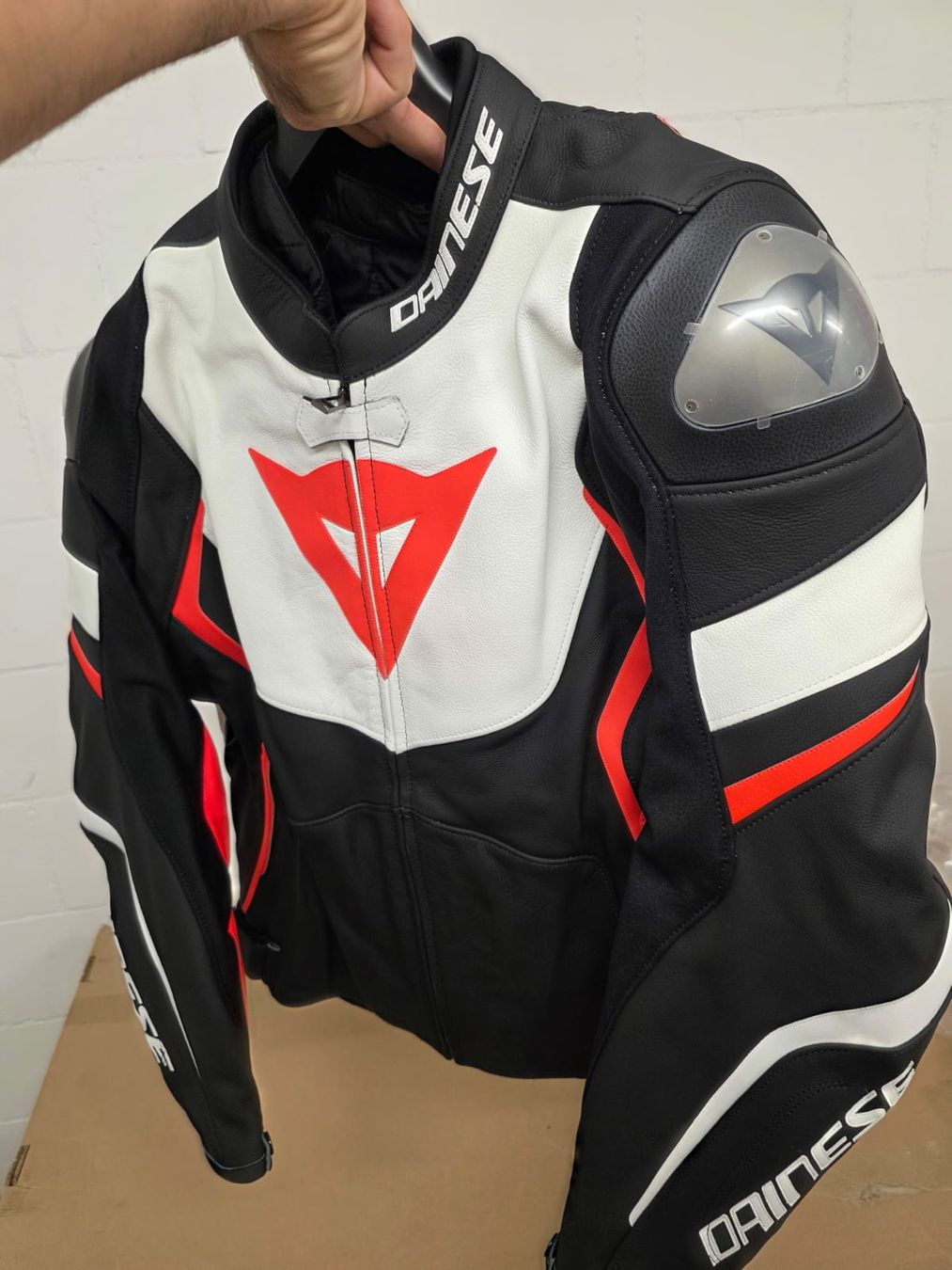 Dainese Giacche: Dainese AVRO 4  – Nuovo e nell'imballaggio originale da Villmergen venduto da Samichlaus3