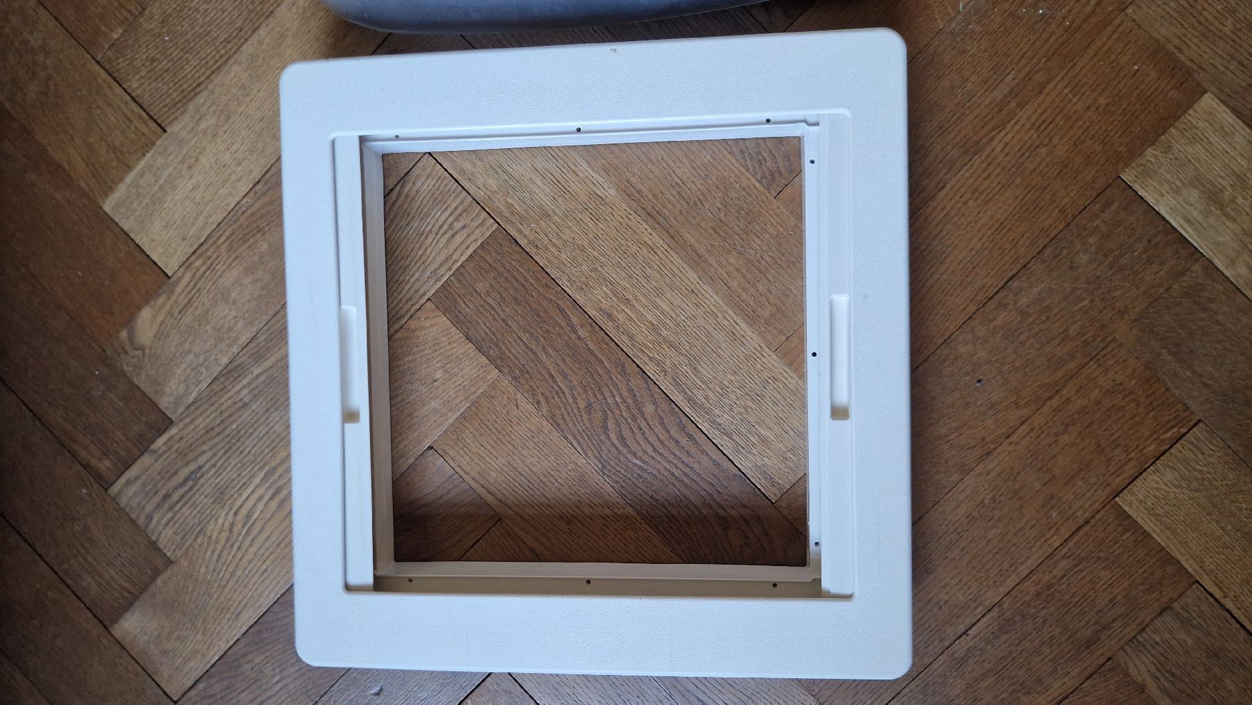 Dometic Finestre: Dometic Mini Heki Dachfenster 40 x 40 cm  – Usato da Winterthur venduto da simonc_95 1