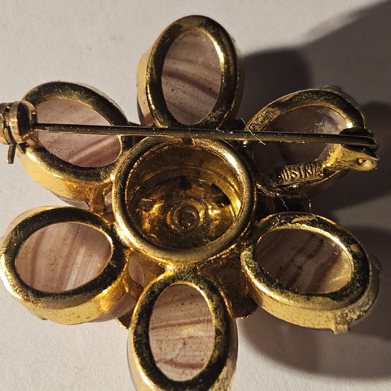 Spille & Fermagli: Goldene Brosche Blume mit Steinen SIGNED Bijoux – Usato da Kriens venduto da gra_fhn7 5