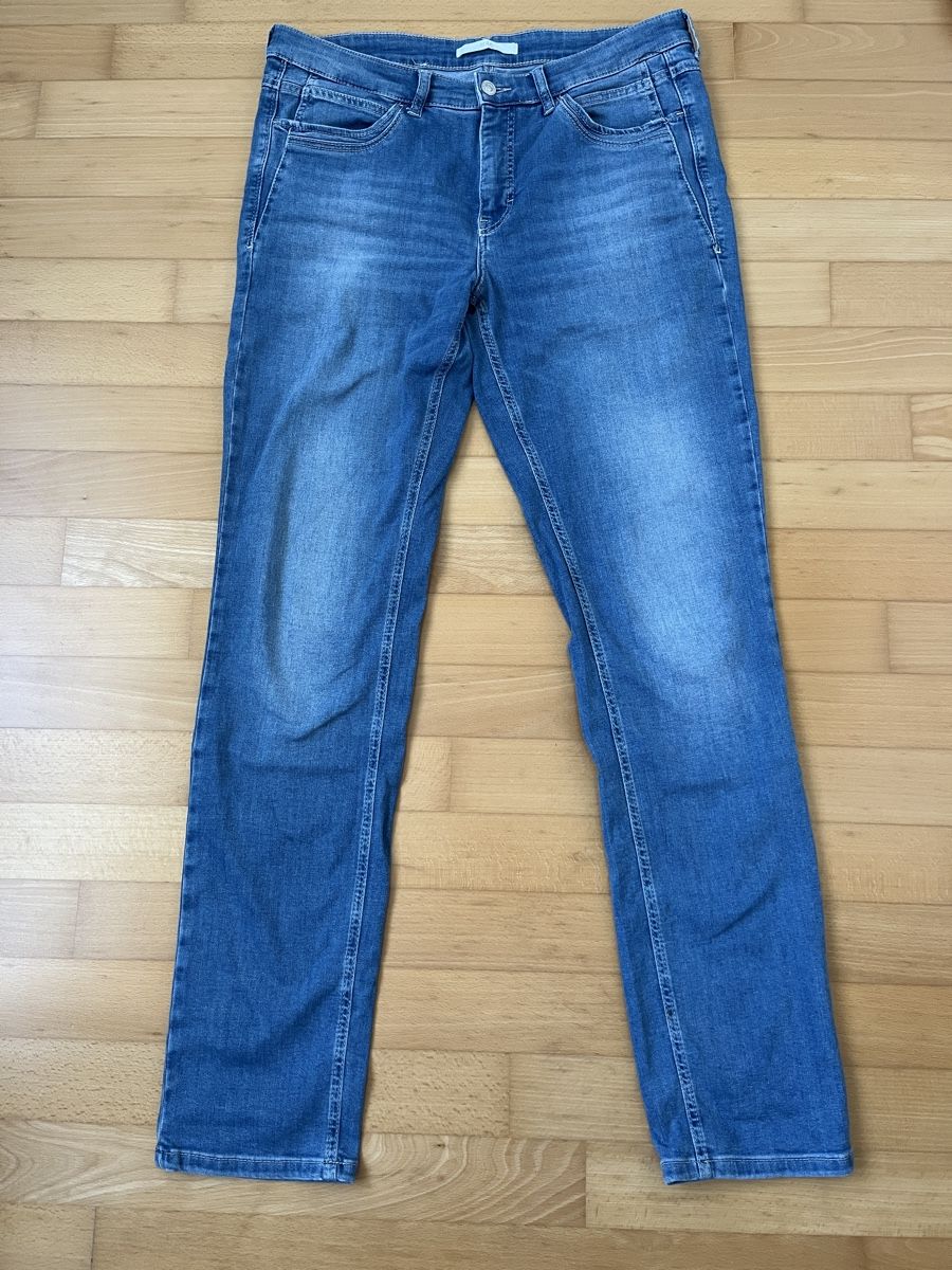 Jeans: MAC Jeans Gr. 44/34, neuwertig – Nuovo (secondo la descrizione) da Bassersdorf venduto da Steyning88