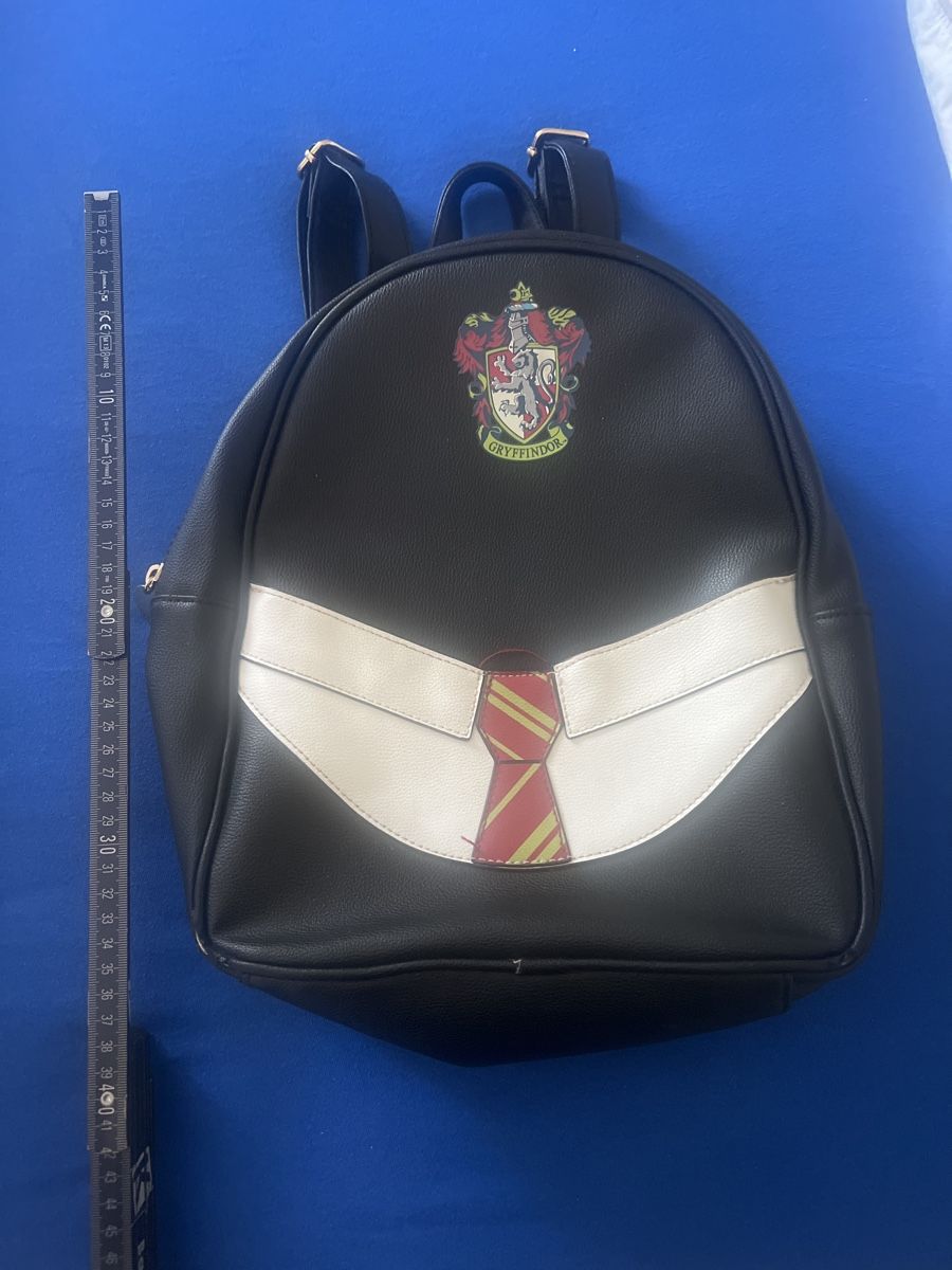 Rucksäcke: Harry Porter Rucksack gryffindor – Gebraucht aus Unterägeri von angeljusti
