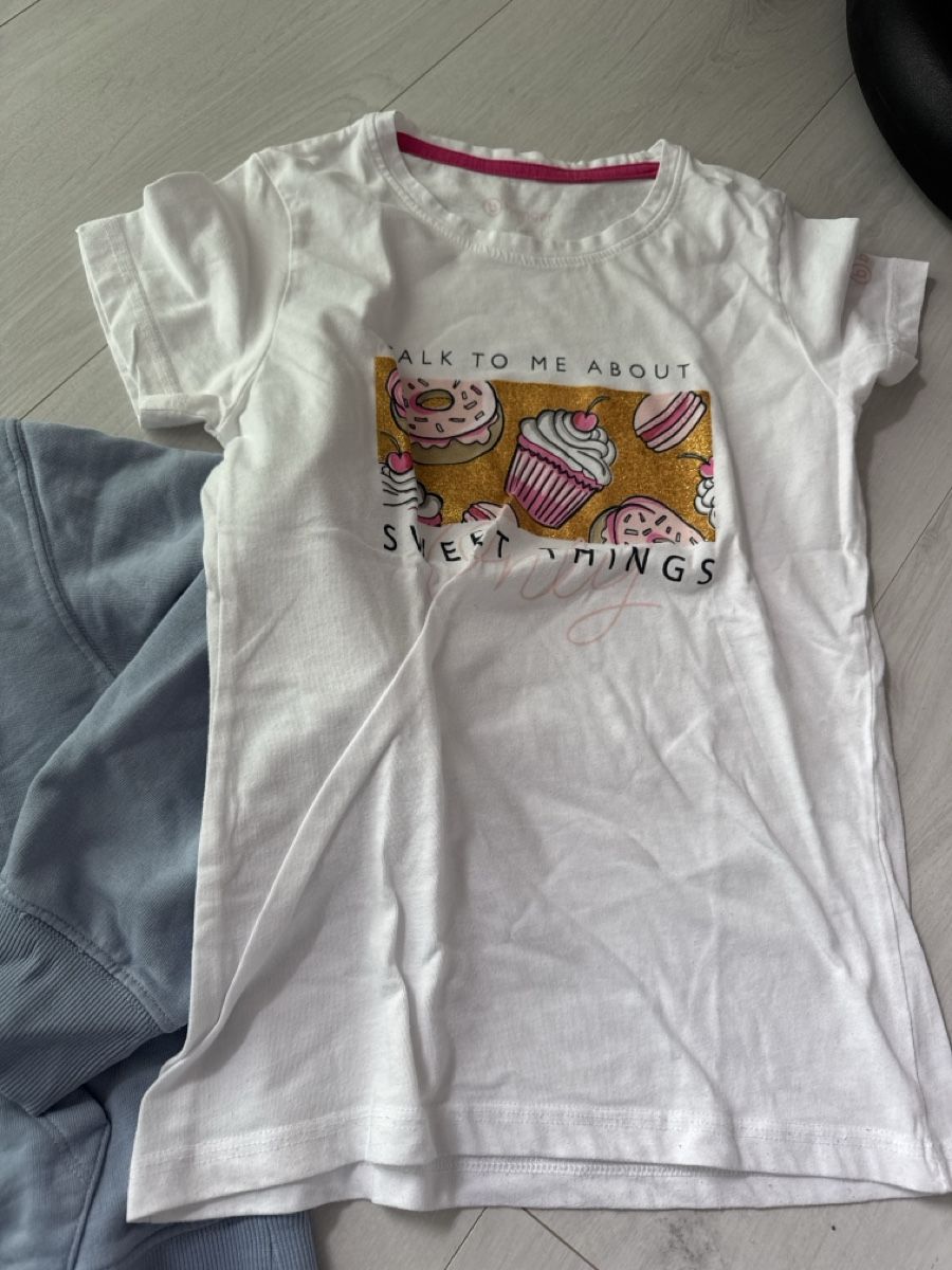 Mango Lotti & Set di vestiti: Mädchen Kleiderset Mango und Benger – Usato da Hägendorf venduto da laumatt 2
