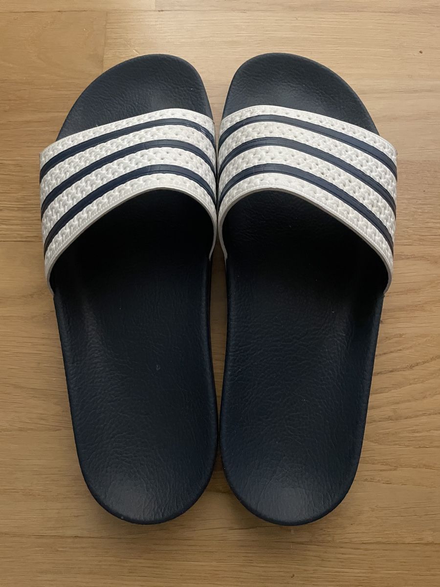 Adidas Chaussures hommes: Adiletten US 11 – D'occasion à Bern par pet_fry9 1