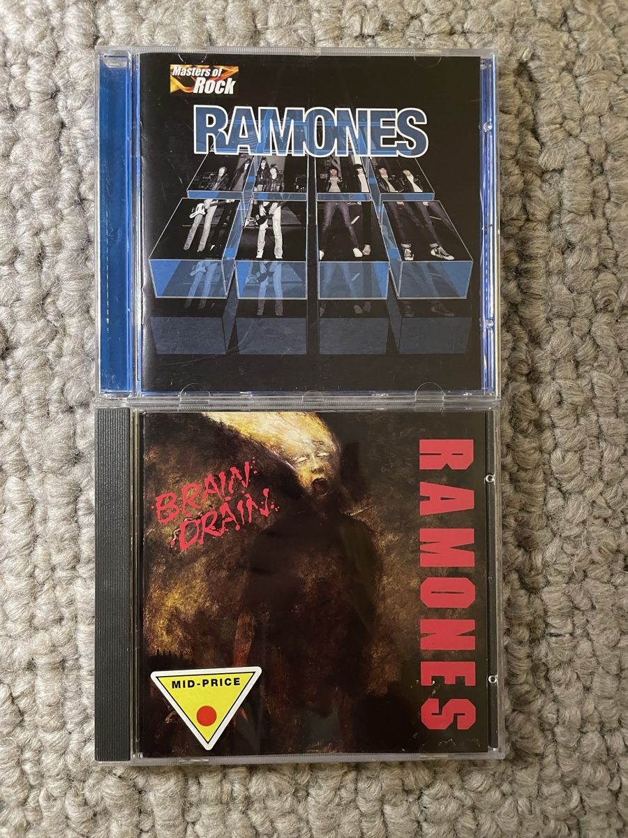 CD: 2x Ramones – Usato da Reinach AG venduto da trigger7811