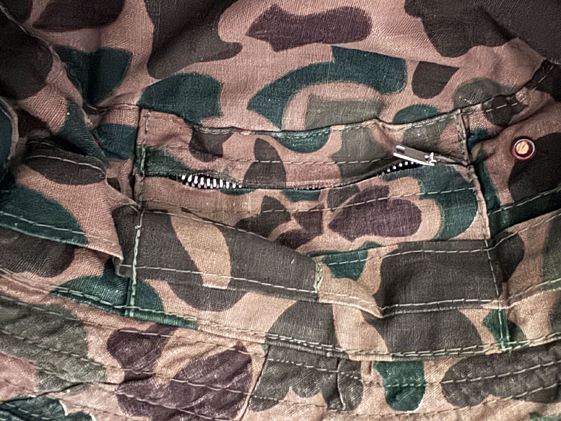 Copricapi, berretti & cappellini: Bob Chapeau de soleil camouflage 59 cm – Usato da Genève venduto da New-York12 7