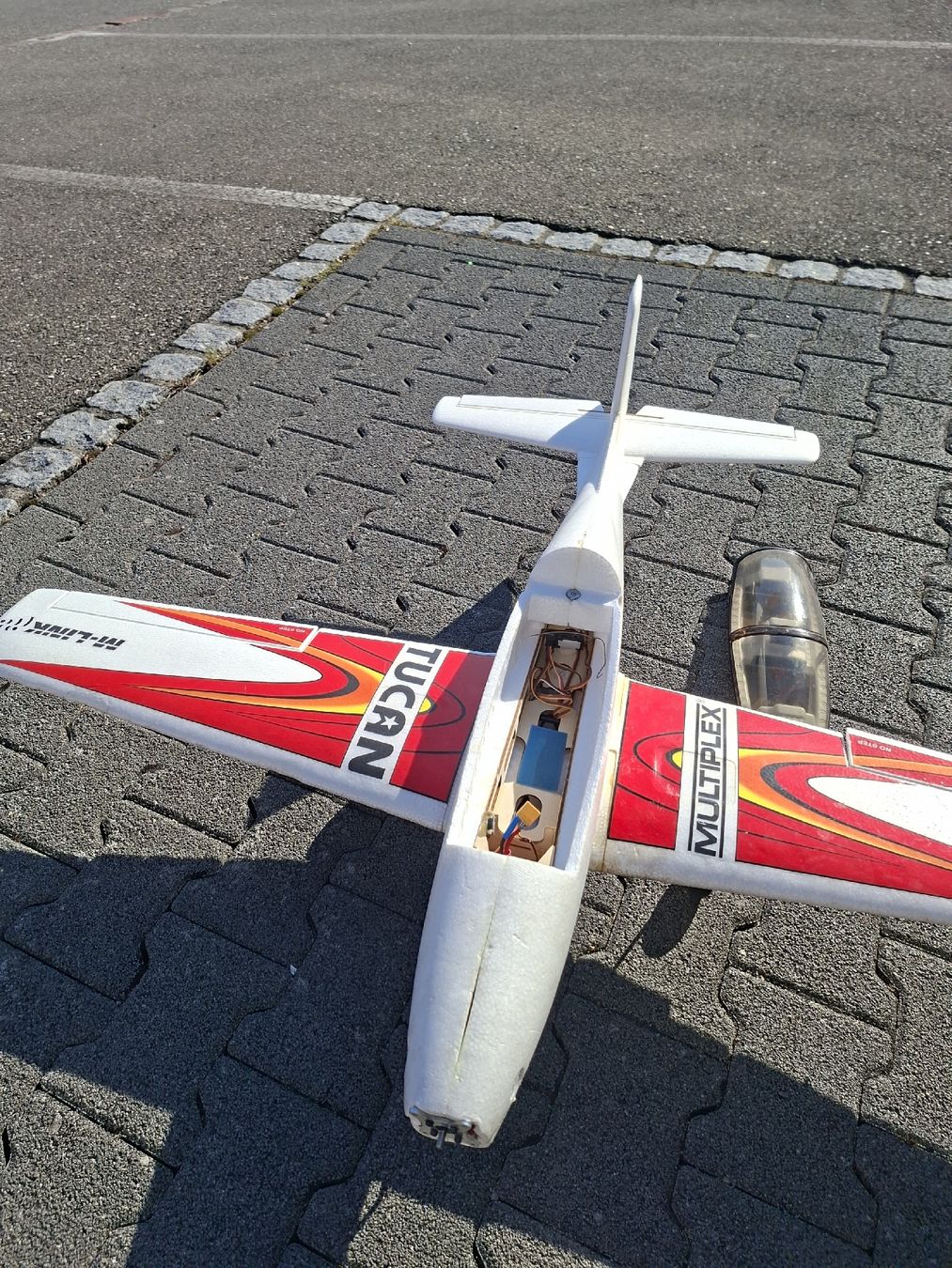 Multiplex Modellismo RC: RC Flugzeug Multiplex Tucan – Usato da Kallern venduto da Slobsen 1