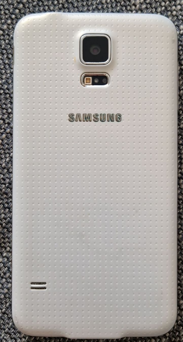 Samsung Telefoni cellulari / Smartphones: Samsung Smartphone Galaxy S5 weiss gebraucht – Usato da Reinach BL venduto da Tinkerbelly27