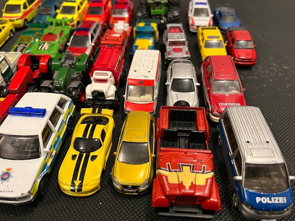 Giocattoli: 33 Matchbox Spielzeugautos – Usato da Hirschthal venduto da rooblue 2