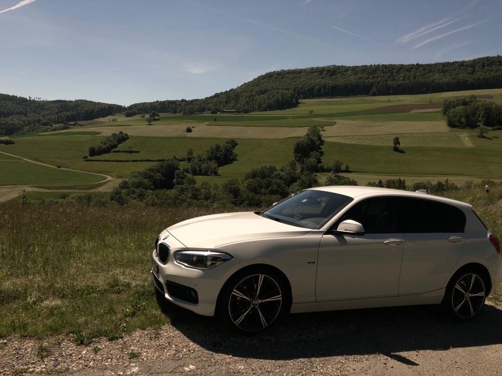 BMW 118i Sport Line FRISCH AB MFK! 1