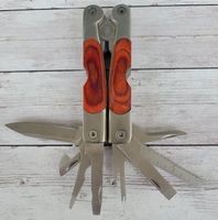 Multifunktions-Werkzeug mit 9 Funktionen