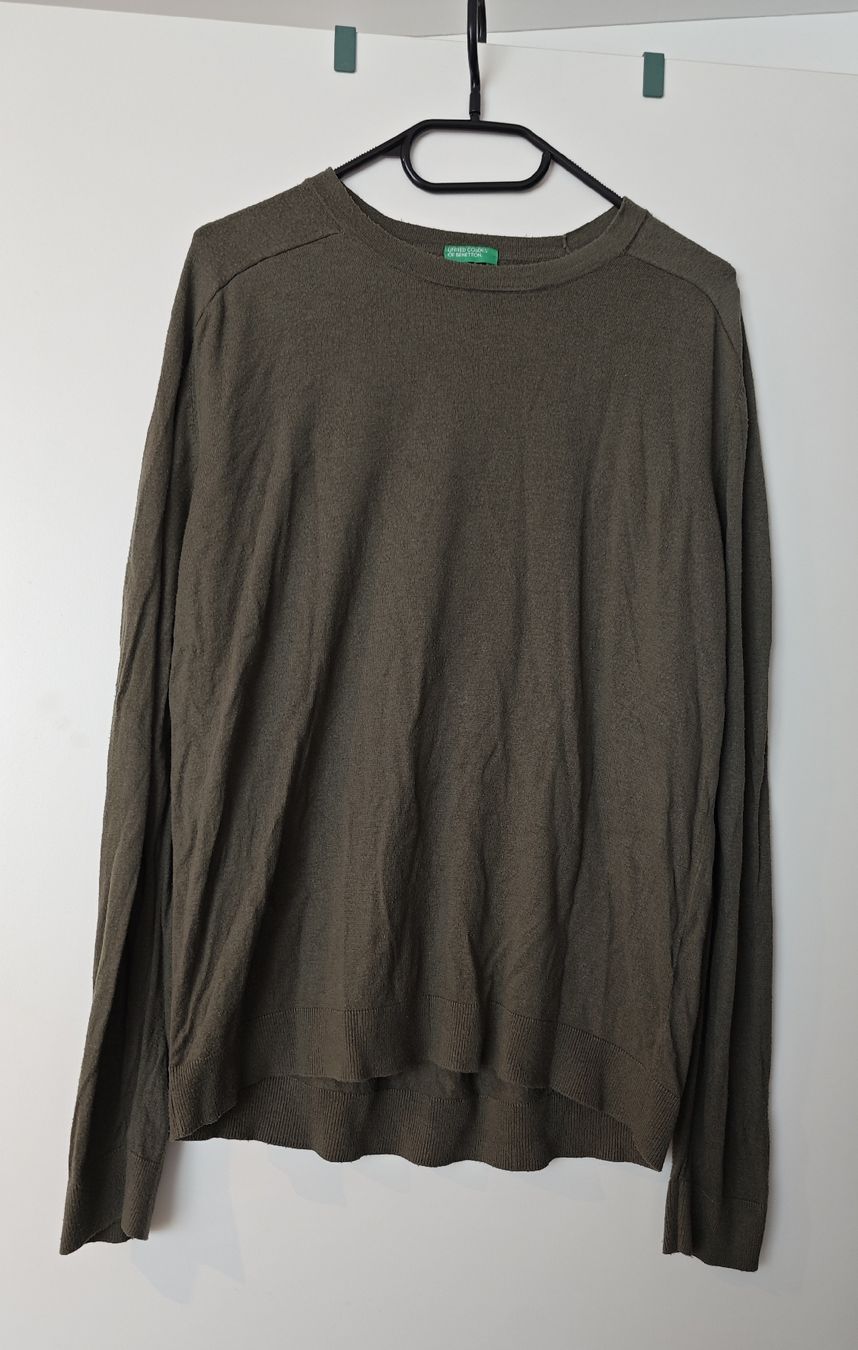 Benetton Pullover & Sweatshirts: Benetton Herrenpullover in Olivgrün – Gebraucht aus Bülach von mastika82