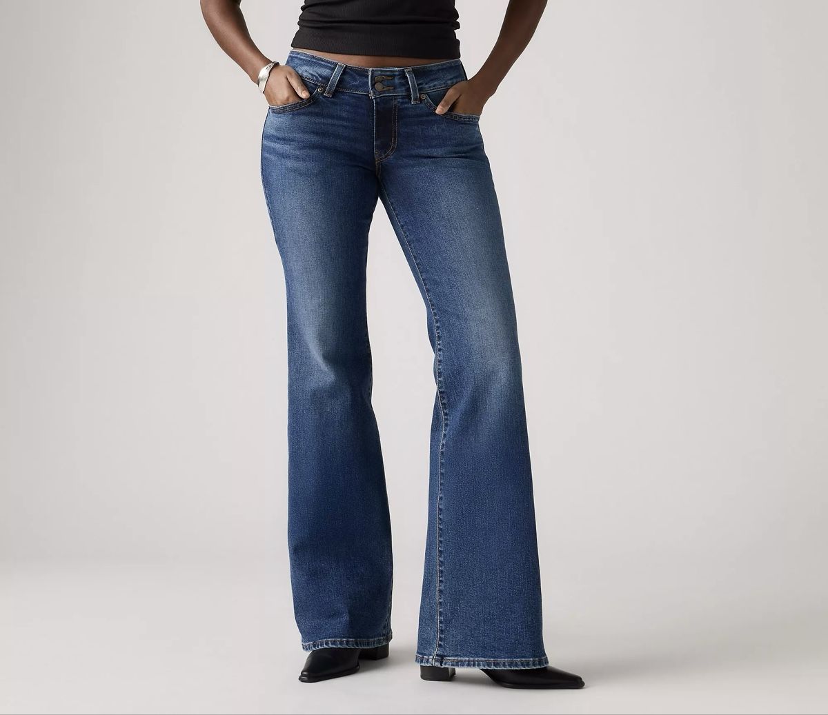 Levi's Jeans: Levi’s Jeans Superlow Flare Gr. 31/32 – Neu und originalverpackt aus Felben-Wellhausen von Formel1urs1970 1