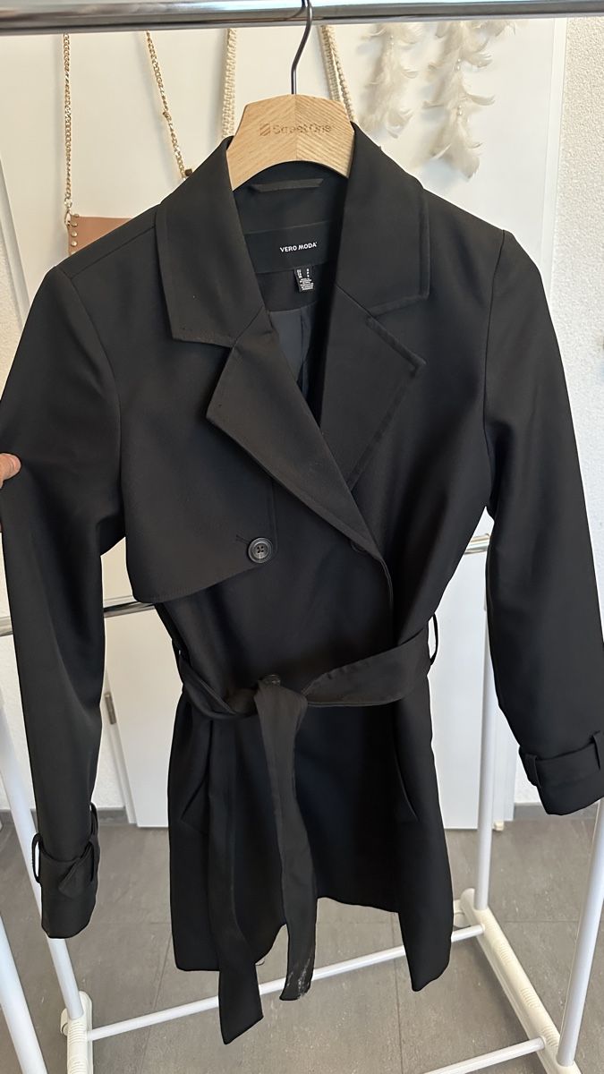 Vero Moda Mäntel: Vero Moda Trenchcoat Gr. S – Gebraucht aus Pfungen von nik_9wv9