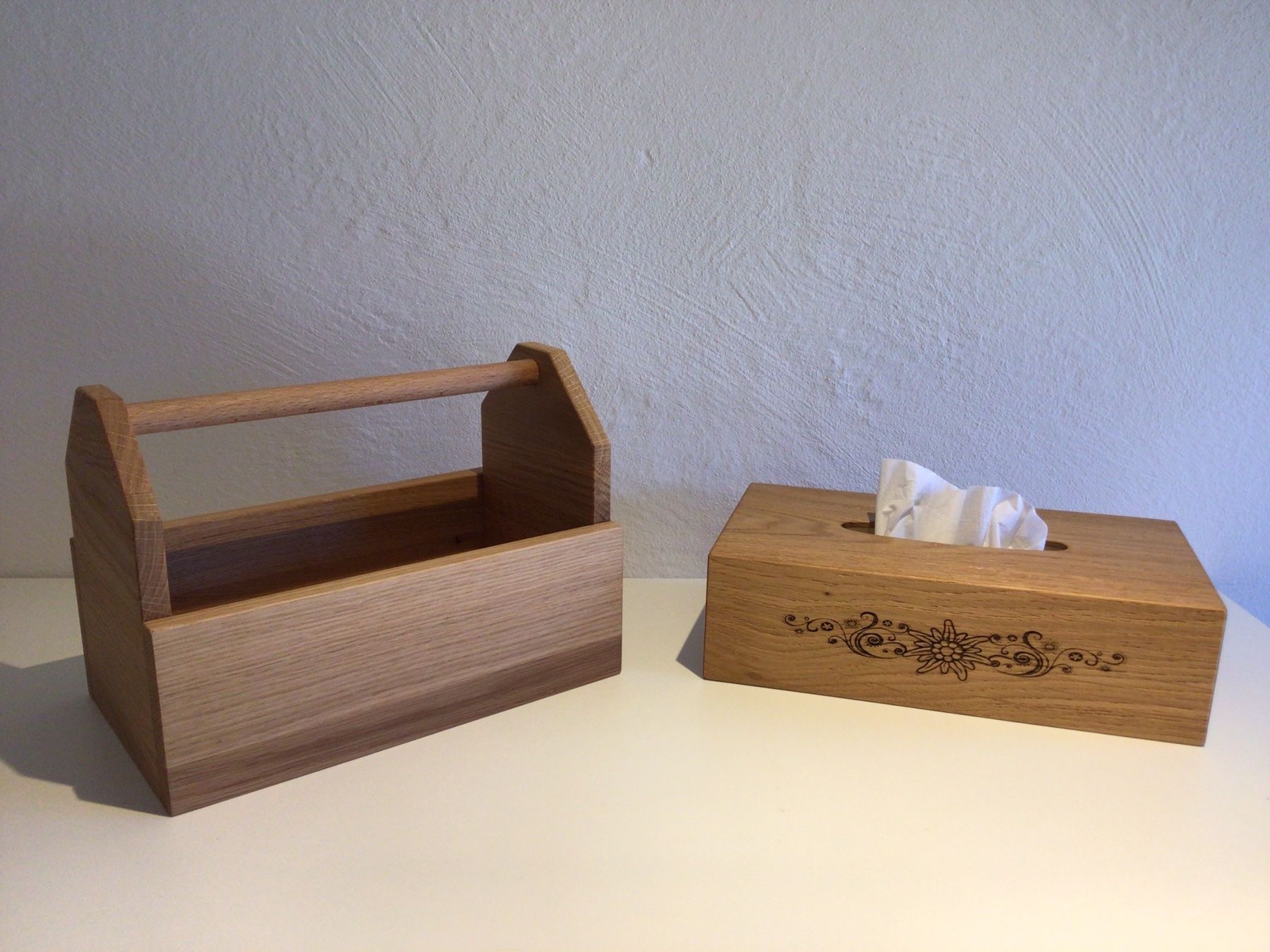 Articoli in legno: Geschenkkiste und Kleenex-Box – Nuovo (secondo la descrizione) da Benken SG venduto da Hagli76 2
