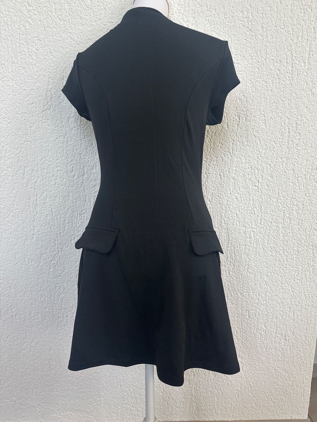 Shein Vestiti: Schwarzes Kleid Grösse M – Nuovo (secondo la descrizione) da Dagmersellen venduto da sniff64 1