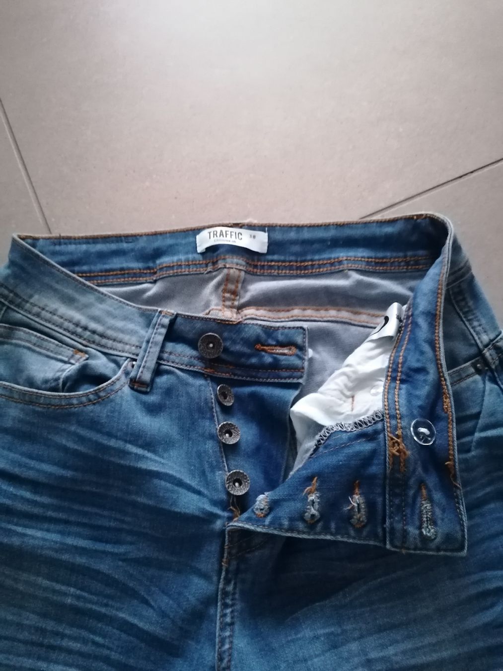 Jeans: Damen-Jeans "Chicorée" – Nuovo (secondo la descrizione) da Hunzenschwil venduto da Gruftie0 1