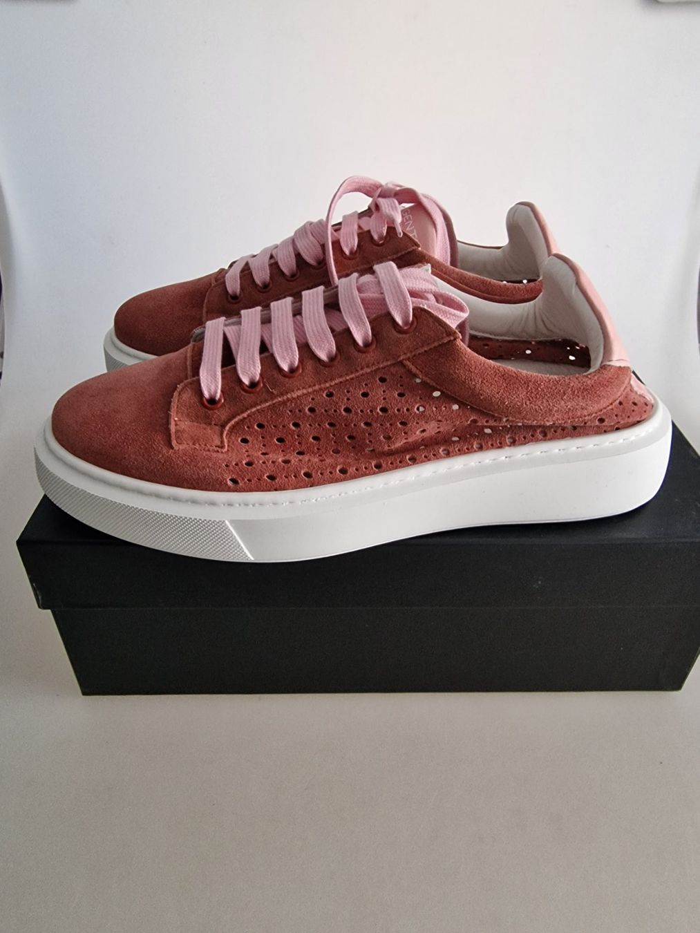 Scarpe da donna: Damenschuhe Sneaker Gr. 39  Sorgente Neu – Nuovo e nell'imballaggio originale da Oberuzwil venduto da aseinkaufswelt 1