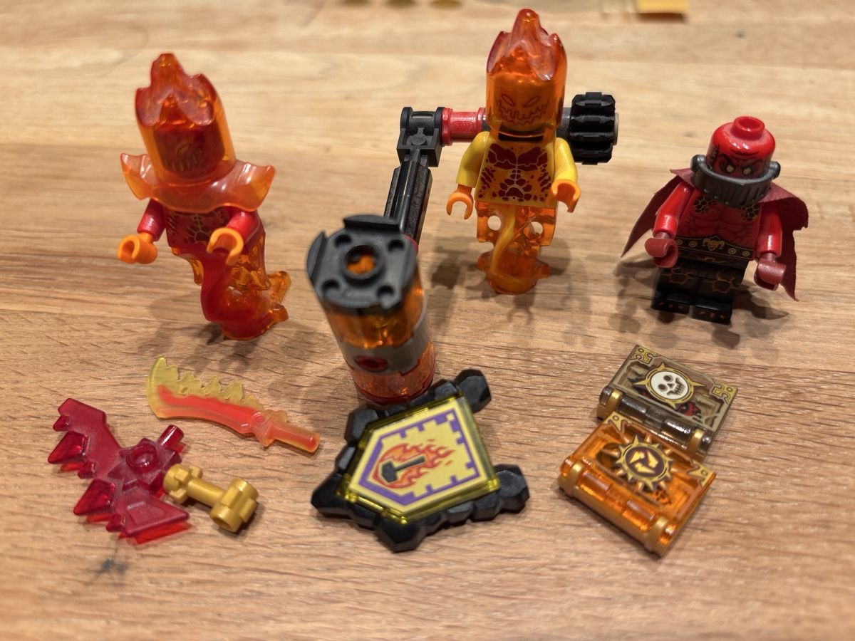Lego Figuren: 3 Lego Figuren  – Neu (gemäss Beschreibung) aus Alchenflüh von Livia._g 1