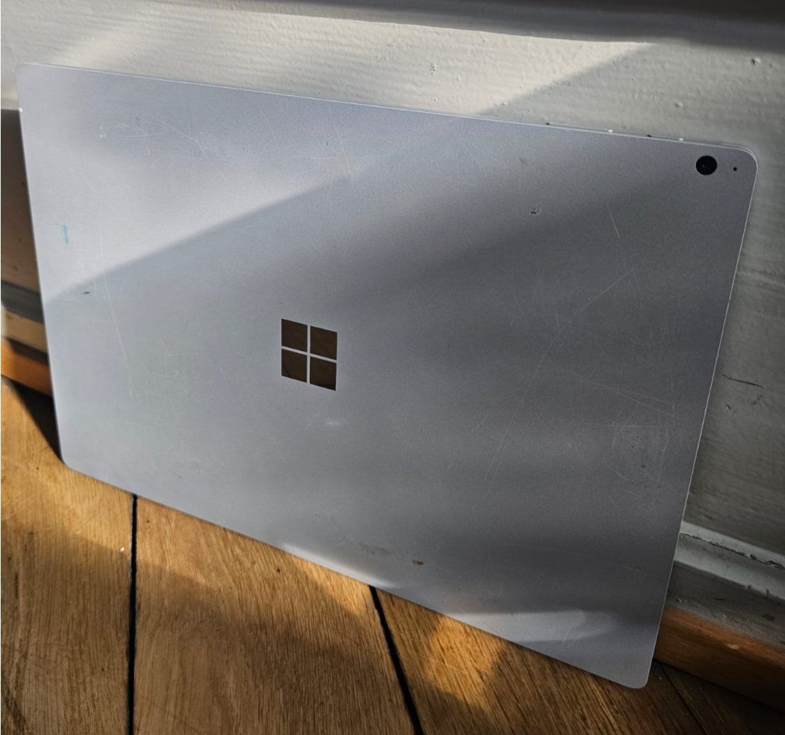 Microsoft Tablettes PC: Microsoft Surface Book 3 15" – Display/Tablet, Model 1899 – D'occasion à Basel par easylizi8 1