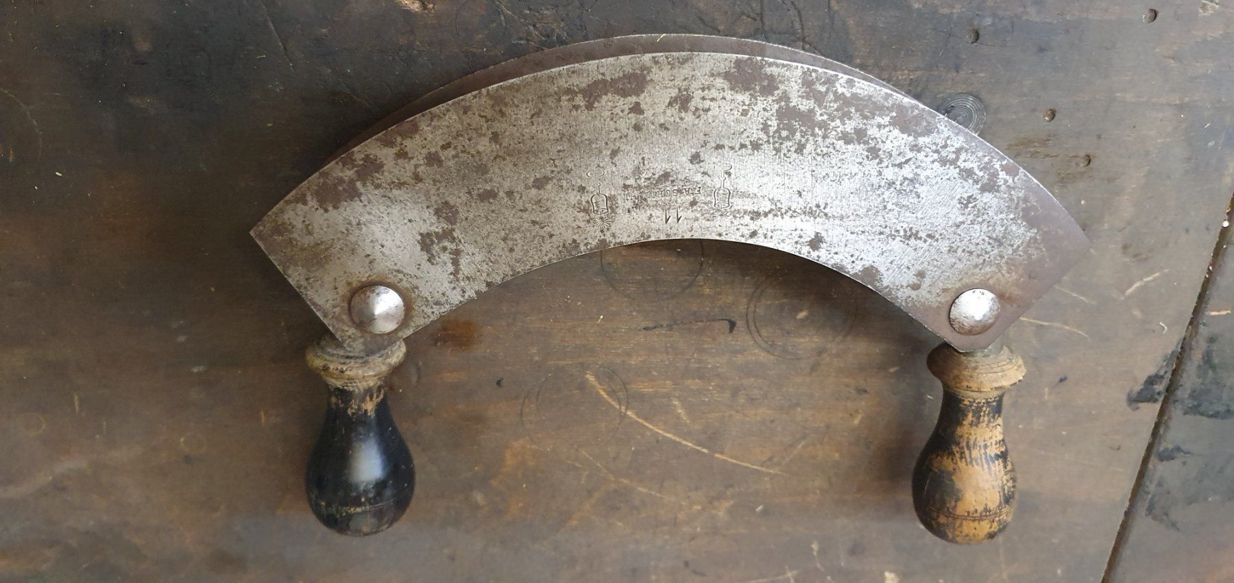 Appareils de cuisine: wiegemesser mit 2 klingen ! gemarkt! – D'occasion à Bad Ragaz par winston87