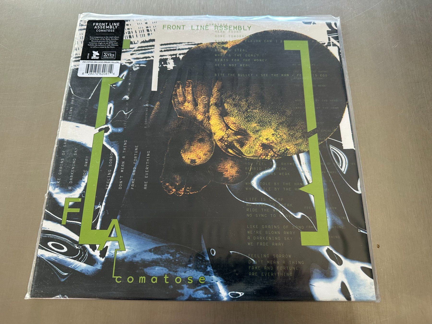 Dischi in vinile: FRONT LINE ASSEMBLY 12 COMATOSE - ELECTRO-INDUS !! – Nuovo (secondo la descrizione) da Sion venduto da jaipur1401