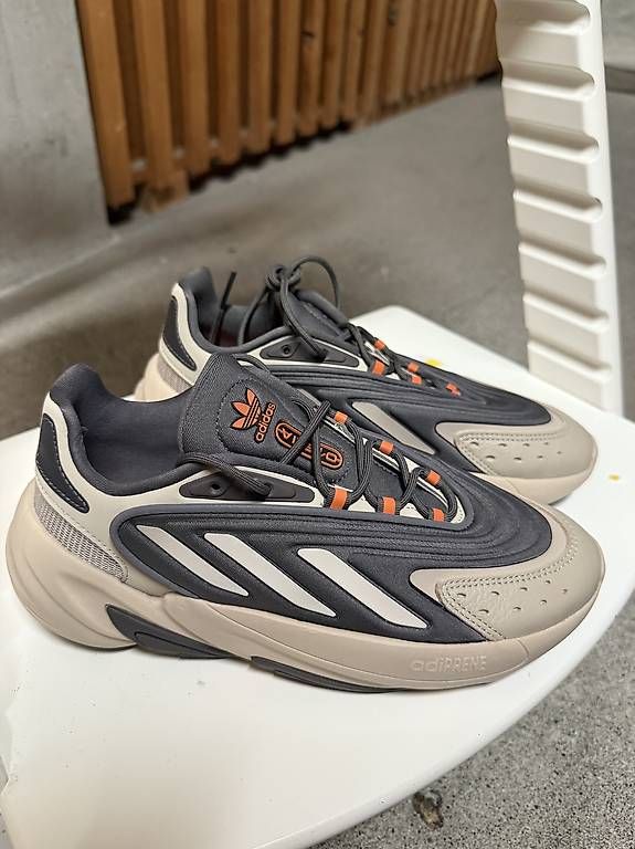 Adidas Scarpe da uomo: Adidas ozelia sneaker Schuhe 38 2/3 – Usato da Zürich venduto da Sashkica