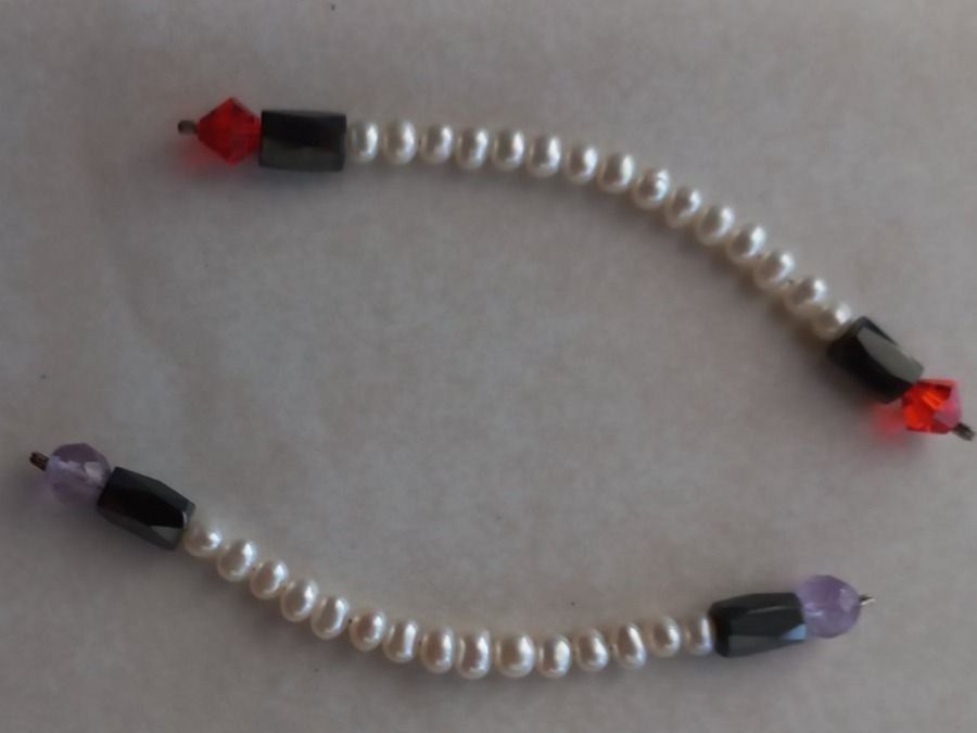 Perle (finte): 2 Stk. Perlen Glas Anhänger mit Magnetstein. – Nuovo e nell'imballaggio originale da Winistorf venduto da acreativ4 2