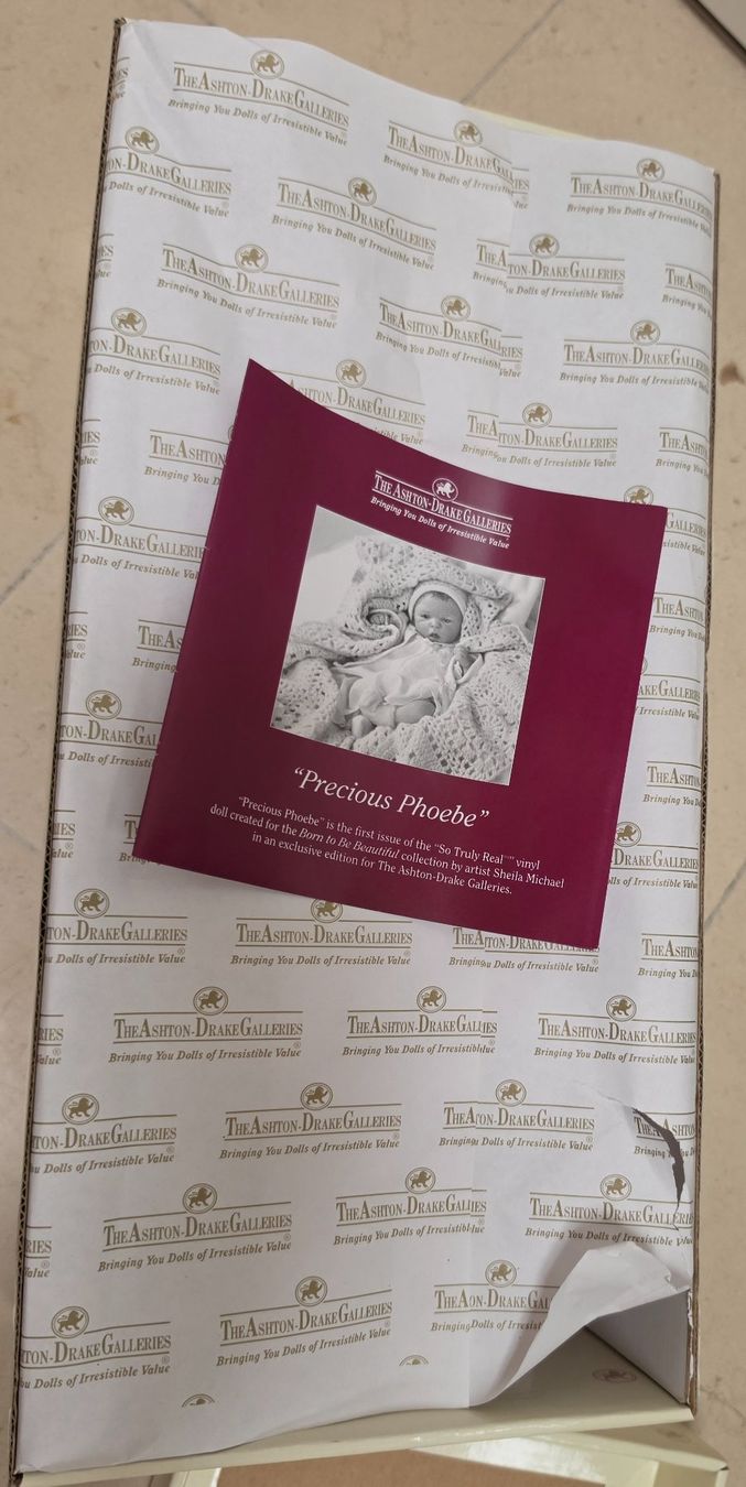 Puppen: Poupée Paula / Phoebe The Ashton Galleries – Neu und originalverpackt aus Bulle von Chimchiree 7