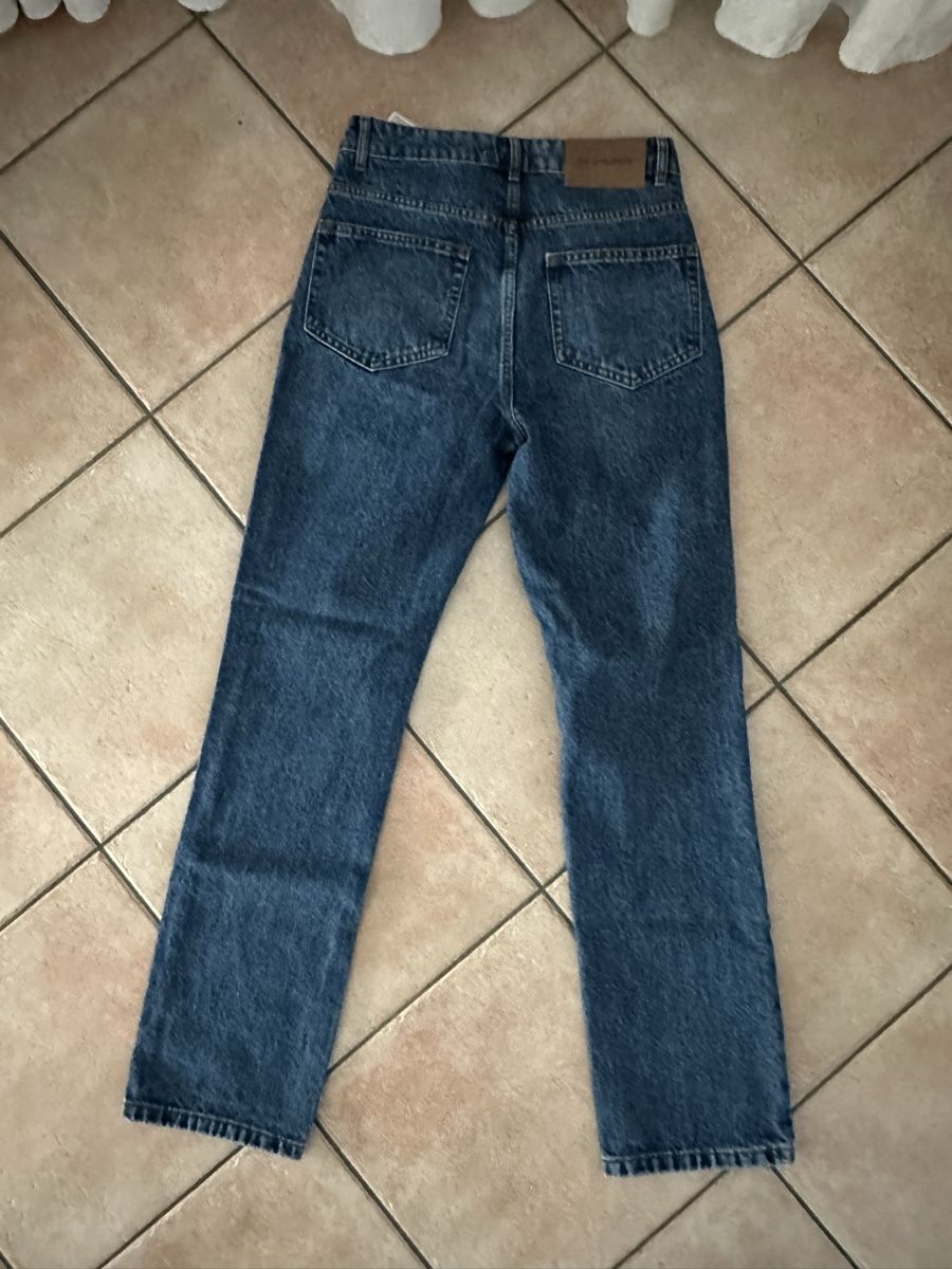 Jeans: Neue blaue Basic-Jeans im Baggy-Schnitt  – Nuovo (secondo la descrizione) da Quartino venduto da DiloUsato 1