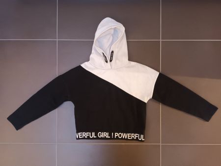 Pullover mit Kapuze Gr. ca. 134