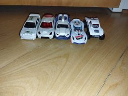 Voitures Hot Wheels blanches